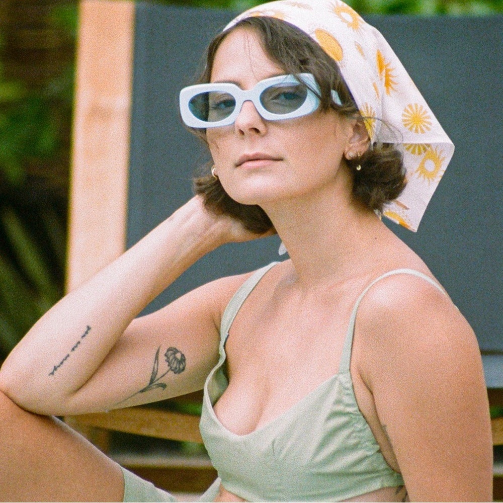 Apercu X Alyssa 01 Sky Blue Sunglasses - Picture 3 of 10